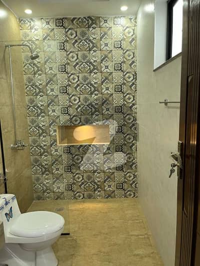 ڈی ایچ اے 11 رہبر لاہور میں 3 کمروں کا 5 مرلہ مکان 2.35 کروڑ میں برائے فروخت۔