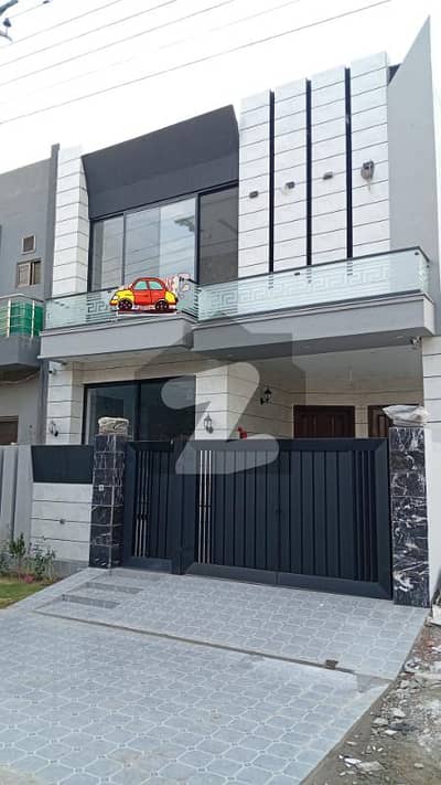 ڈی ایچ اے 11 رہبر لاہور میں 3 کمروں کا 5 مرلہ مکان 2.45 کروڑ میں برائے فروخت۔