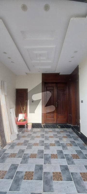 چناب رینجرز روڈ سیالکوٹ میں 4 کمروں کا 5 مرلہ مکان 70.0 ہزار میں کرایہ پر دستیاب ہے۔