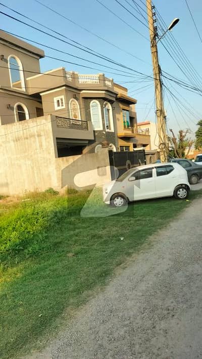 10 Marla Plot For Sale