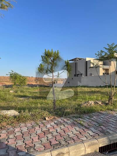 Gulberg Green Block C 04 Kanal With 10 Marla Extra Solid Land Heighted Plot Available For Sale