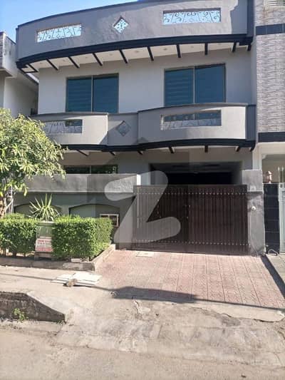 G-14 corner used 25*50(5 Marla) house for sale