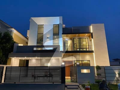 جی ۔ 13 اسلام آباد میں 7 کمروں کا 1 کنال مکان 16.0 کروڑ میں برائے فروخت۔