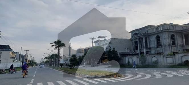 بسم اللہ ہاؤسنگ سکیم جی ٹی روڈ,لاہور میں 5 مرلہ عمارت 4.5 کروڑ میں برائے فروخت۔