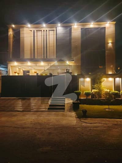 جوبلی ٹاؤن ۔ بلاک بی جوبلی ٹاؤن,لاہور میں 6 کمروں کا 10 مرلہ مکان 3.95 کروڑ میں برائے فروخت۔