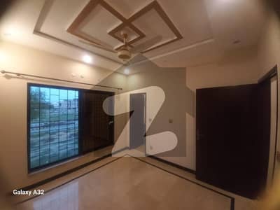 1 Kanal Facing Park Upper Portion For Rent Available In Valencia Town Housing Society In Lahore Gas Available