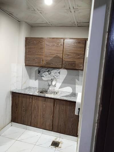 ای ۔ 11/4 ای ۔ 11,اسلام آباد میں 1 کمرے کا 2 مرلہ فلیٹ 40.0 لاکھ میں برائے فروخت۔