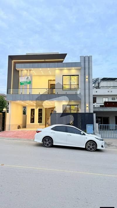 جناح گارڈنز فیز 1 جناح گارڈنز,ایف ای سی ایچ ایس,اسلام آباد میں 4 کمروں کا 7 مرلہ مکان 3.9 کروڑ میں برائے فروخت۔