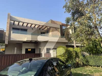 ڈی ایچ اے فیز 5 ڈیفنس (ڈی ایچ اے),لاہور میں 4 کمروں کا 10 مرلہ مکان 1.35 لاکھ میں کرایہ پر دستیاب ہے۔