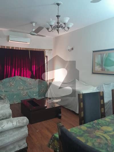 ڈی ایچ اے فیز 4 - بلاک ڈبل اے فیز 4,ڈیفنس (ڈی ایچ اے),لاہور میں 4 کمروں کا 10 مرلہ مکان 4.8 کروڑ میں برائے فروخت۔