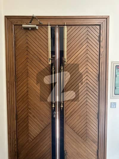 10 Marla house for sale in Tariq garden