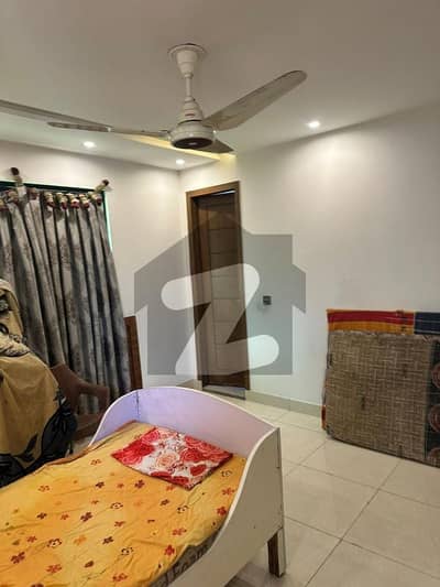 10 Marla House For Sale In Tariq Garden