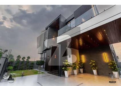 ڈی ایچ اے فیز 7 - بلاک ایکس فیز 7,ڈیفنس (ڈی ایچ اے),لاہور میں 6 کمروں کا 1 کنال مکان 14.5 کروڑ میں برائے فروخت۔