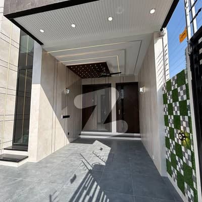 ڈی ایچ اے فیز 2 ڈیفنس (ڈی ایچ اے),لاہور میں 3 کمروں کا 1 کنال بالائی پورشن 1.25 لاکھ میں کرایہ پر دستیاب ہے۔