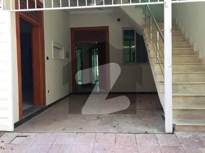 فیصل کالونی راولپنڈی میں 2 کمروں کا 6 مرلہ زیریں پورشن 30.0 ہزار میں کرایہ پر دستیاب ہے۔