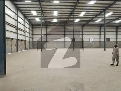 کورنگی - سیکٹر 7/اے کورنگی انڈسٹریل ایریا,کورنگی,کراچی میں 22 کنال گودام 1.0 کروڑ میں کرایہ پر دستیاب ہے۔