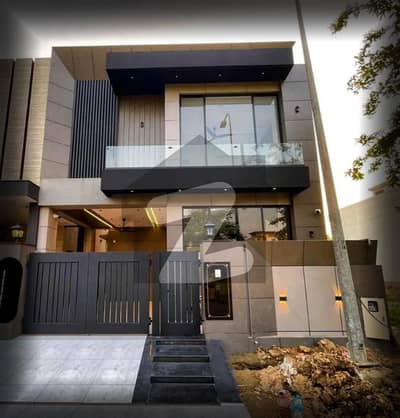 پارک ویو سٹی لاہور میں 3 کمروں کا 5 مرلہ مکان 1.35 کروڑ میں برائے فروخت۔