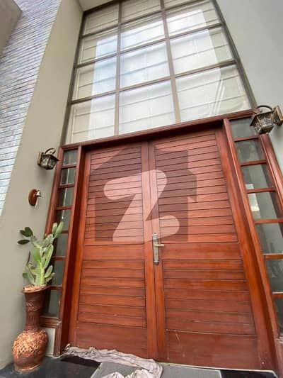 625 Square Yards House Is Available For sale