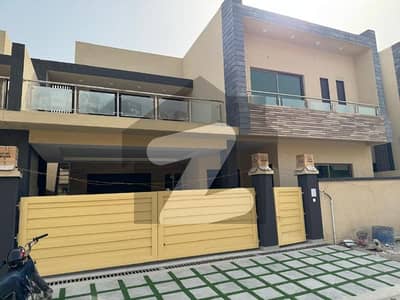 Prime Location 300 Square Yards House In Stunning Askari 6 Is Available For Sale