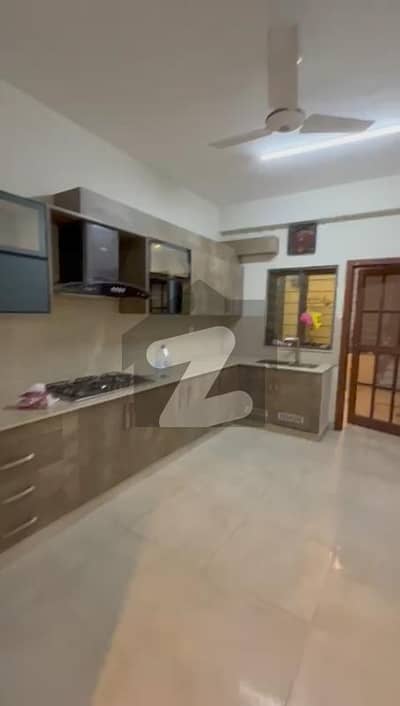 8 Floor 3 Bed Room Apartments For Sale in Askari 11