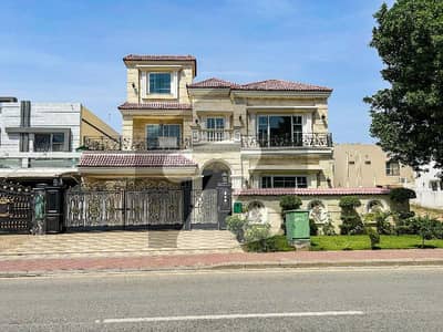 House Of 1 Kanal Is Available For sale In Bahria Town - Jasmine Block, Lahore