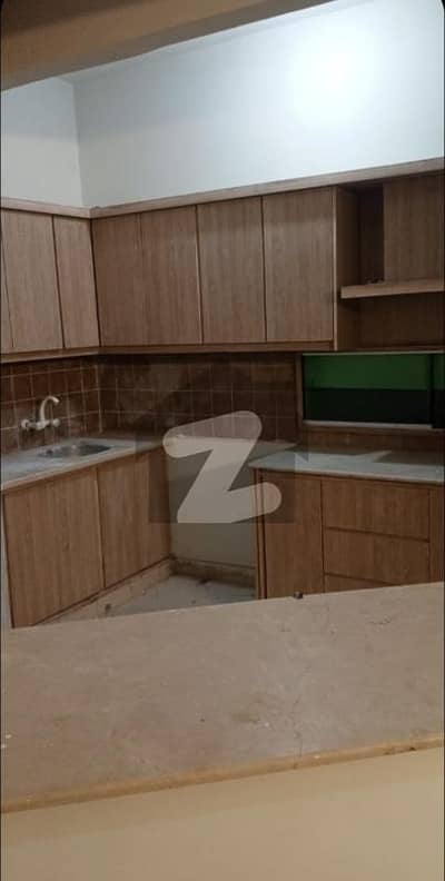 گلستانِِ جوہر ۔ بلاک 12 گلستانِ جوہر,کراچی میں 6 کمروں کا 7 مرلہ مکان 1.3 لاکھ میں کرایہ پر دستیاب ہے۔ گلستانِِ جوہر ۔ بلاک 12 گلستانِ جوہر,کراچی میں 6 کمروں کا 7 مرلہ مکان 1.3 لاکھ میں کرایہ پر دستیاب ہے۔