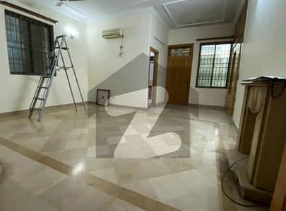 آئی ۔ 8/3 آئی ۔ 8,اسلام آباد میں 5 کمروں کا 14 مرلہ مکان 4.5 لاکھ میں کرایہ پر دستیاب ہے۔