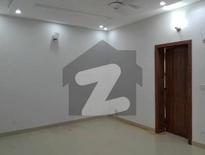 آئی ۔ 8 اسلام آباد میں 3 کمروں کا 14 مرلہ بالائی پورشن 1.5 لاکھ میں کرایہ پر دستیاب ہے۔