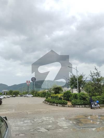 ڈی ۔ 12 اسلام آباد میں 10 مرلہ رہائشی پلاٹ 8.75 کروڑ میں برائے فروخت۔