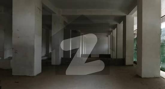 8000 Square Feet Shop For Rent In Shahra-E-Qaideen