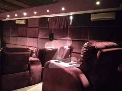 ڈی ایچ اے فیز 8 ڈی ایچ اے ڈیفینس,کراچی میں 6 کمروں کا 2 کنال مکان 70.0 کروڑ میں برائے فروخت۔