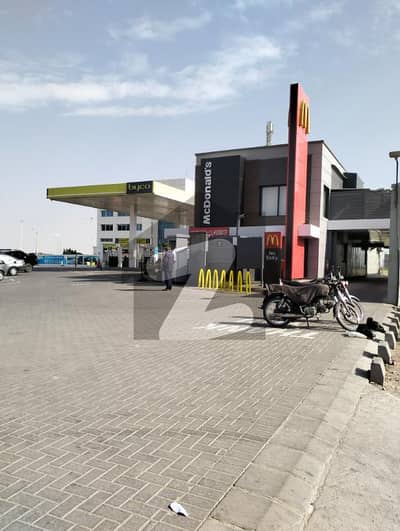 ڈی ایچ اے فیز 8 - زون سی ڈی ایچ اے فیز 8,ڈی ایچ اے ڈیفینس,کراچی میں 1 کنال رہائشی پلاٹ 6.45 کروڑ میں برائے فروخت۔