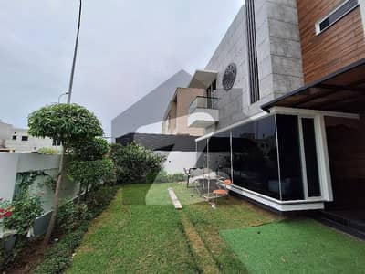 عبداللہ گارڈنز ایسٹ کینال روڈ,کینال روڈ,فیصل آباد میں 6 کمروں کا 1 کنال مکان 13.0 کروڑ میں برائے فروخت۔