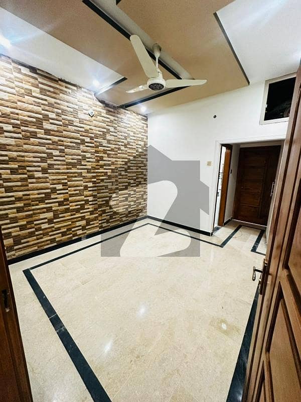 جی ۔ 11/1 جی ۔ 11,اسلام آباد میں 3 کمروں کا 5 مرلہ مکان 1.35 لاکھ میں کرایہ پر دستیاب ہے۔ جی ۔ 11/1 جی ۔ 11,اسلام آباد میں 3 کمروں کا 5 مرلہ مکان 1.35 لاکھ میں کرایہ پر دستیاب ہے۔