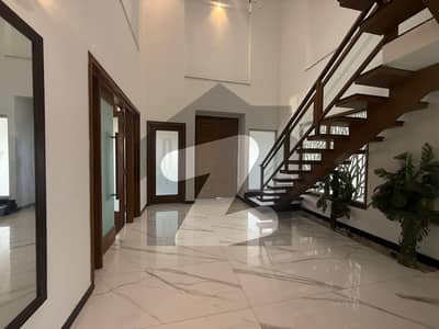 ڈی ایچ اے فیز 7 ڈیفنس (ڈی ایچ اے),لاہور میں 5 کمروں کا 1 کنال مکان 3.6 لاکھ میں کرایہ پر دستیاب ہے۔