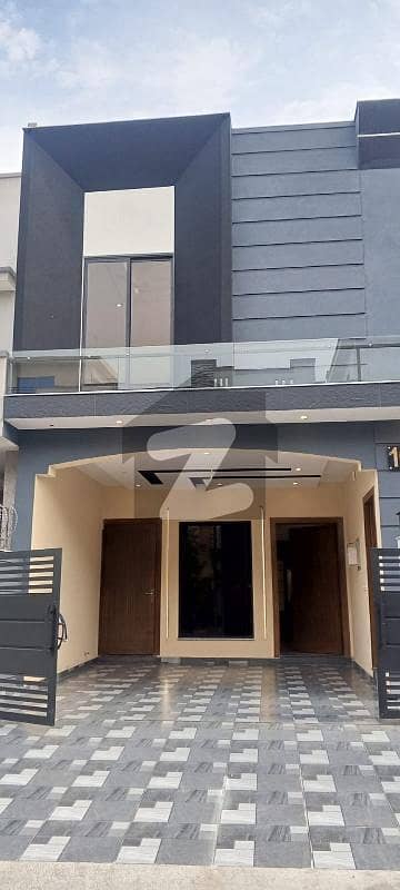Spacious House Is Available In Faisal Town - F-18 For sale