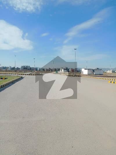 10 Marla Plot Available For Sale