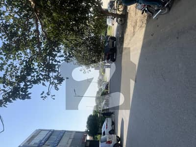 کمرشل براڈوے بلاک سی ڈی ایچ اے فیز 8 - کمرشل براڈوے,ڈی ایچ اے فیز 8,ڈیفنس (ڈی ایچ اے),لاہور میں 4 مرلہ کمرشل پلاٹ 5.25 کروڑ میں برائے فروخت۔ کمرشل براڈوے بلاک سی ڈی ایچ اے فیز 8 - کمرشل براڈوے,ڈی ایچ اے فیز 8,ڈیفنس (ڈی ایچ اے),لاہور میں 4 مرلہ کمرشل پلاٹ 5.25 کروڑ میں برائے فروخت۔