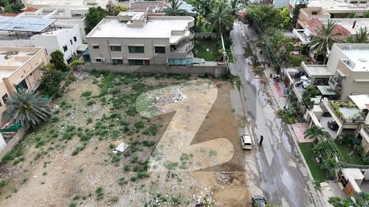 2000 Sq Yrds Corner West Open Plot Available For Sale