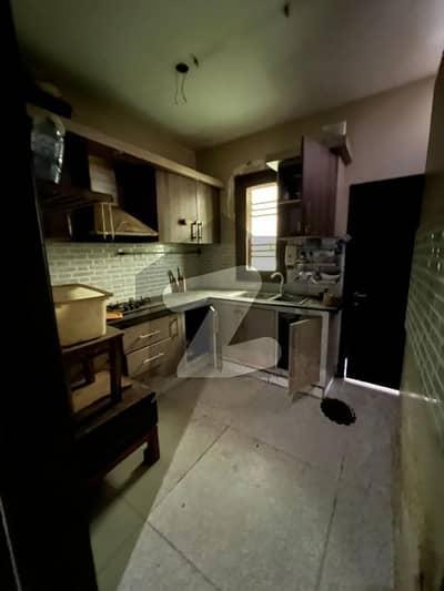 A Prime Location House Of 600 Square Yards In Karachi