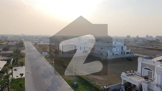 ڈی ایچ اے فیز 8 - بلاک زیڈ 3 ڈی ایچ اے فیز 8,ڈی ایچ اے ڈیفینس,لاہور میں 10 مرلہ رہائشی پلاٹ 1.26 کروڑ میں برائے فروخت۔ ڈی ایچ اے فیز 8 - بلاک زیڈ 3 ڈی ایچ اے فیز 8,ڈی ایچ اے ڈیفینس,لاہور میں 10 مرلہ رہائشی پلاٹ 1.26 کروڑ میں برائے فروخت۔