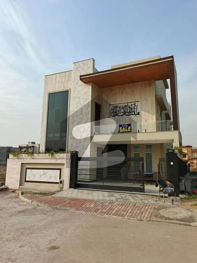 sector C 16marla house for sale