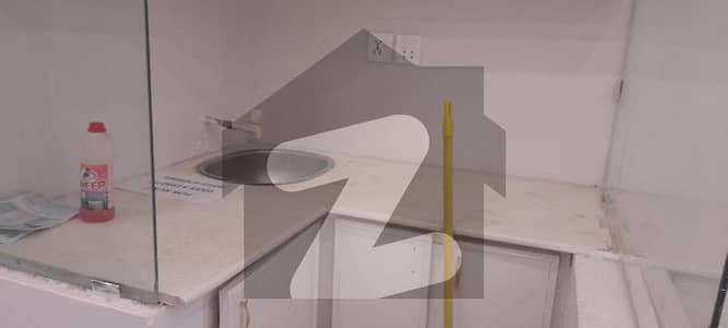 ایف ۔ 11 مرکز ایف ۔ 11,اسلام آباد میں 2 مرلہ دفتر 60.0 ہزار میں کرایہ پر دستیاب ہے۔