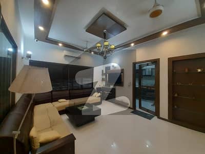 ڈی ایچ اے فیز 5 ڈیفنس (ڈی ایچ اے),لاہور میں 4 کمروں کا 10 مرلہ مکان 2.0 لاکھ میں کرایہ پر دستیاب ہے۔