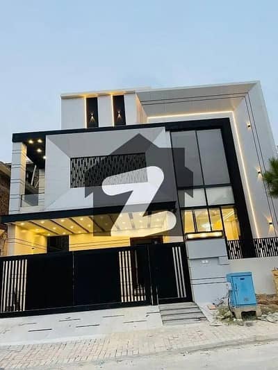 ٹاپ سٹی 1 - بلاک ڈی ٹاپ سٹی 1,اسلام آباد میں 5 کمروں کا 10 مرلہ مکان 4.9 کروڑ میں برائے فروخت۔