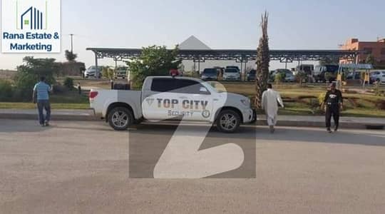 A Block 10 Marla Plot Available With Ideal Location Near Mosque,Park & Market