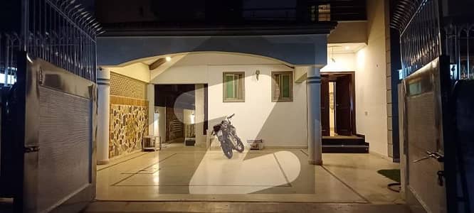 ڈی ایچ اے فیز 5 - بلاک ایل فیز 5,ڈیفنس (ڈی ایچ اے),لاہور میں 4 کمروں کا 10 مرلہ مکان 5.9 کروڑ میں برائے فروخت۔