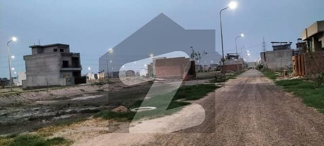 پارک ویو سٹی - ٹولپ اوورسیز پارک ویو سٹی,لاہور میں 5 مرلہ رہائشی پلاٹ 60.0 لاکھ میں برائے فروخت۔