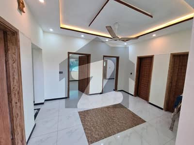 جی ۔ 11/3 جی ۔ 11,اسلام آباد میں 2 کمروں کا 4 مرلہ فلیٹ 90.0 ہزار میں کرایہ پر دستیاب ہے۔