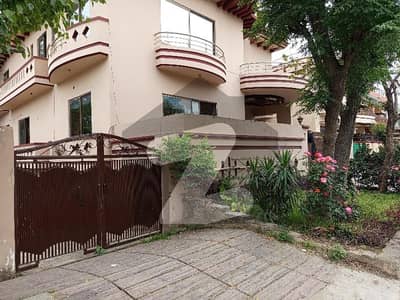 آئی ۔ 8 اسلام آباد میں 10 کمروں کا 12 مرلہ مکان 14.0 لاکھ میں کرایہ پر دستیاب ہے۔